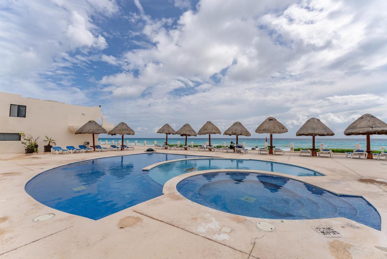 Amazing Caribbean Ocean View At Villas Marlin In Cancun Bagian luar foto