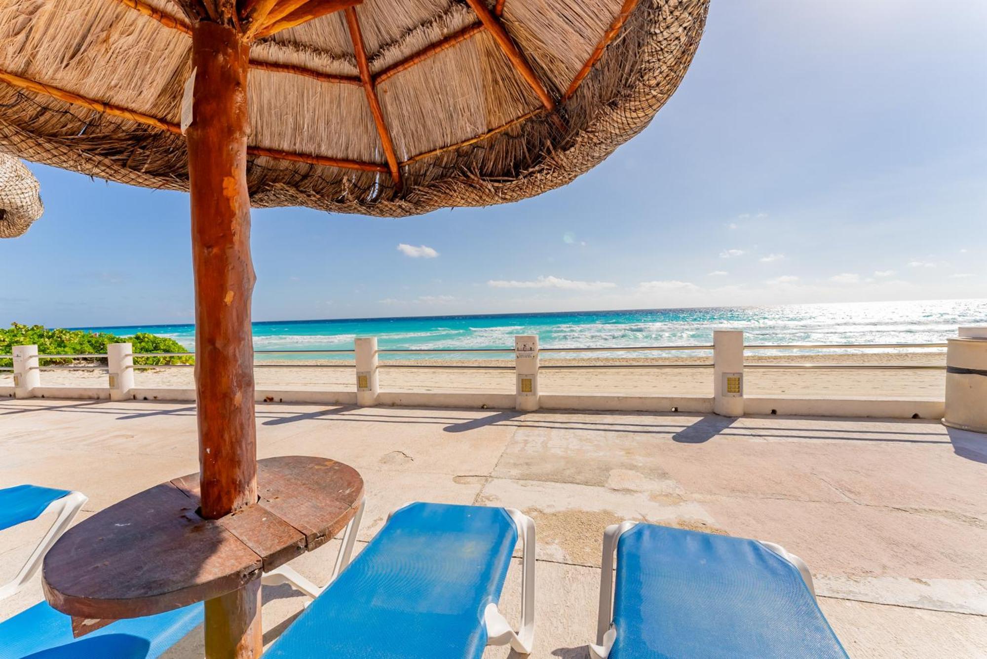 Amazing Caribbean Ocean View At Villas Marlin In Cancun Bagian luar foto